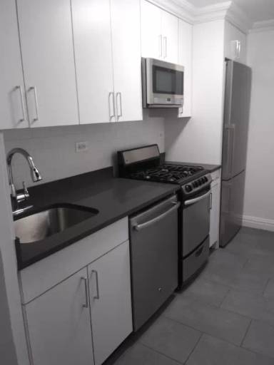 Main picture of 96 5th Ave Apartments