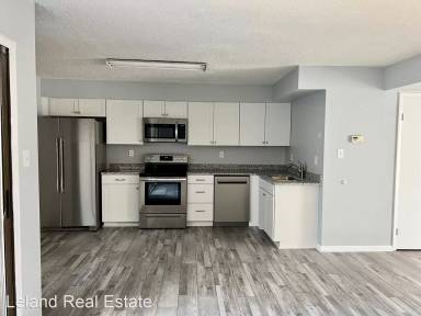 Main picture of 2141 Whispering Sands Ln