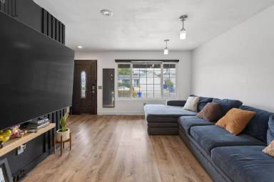 Main picture of 10924 Montongo St