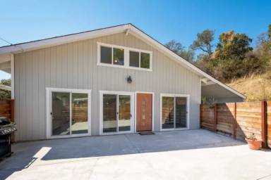 Main picture of 106 Atherton Ave