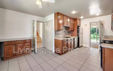 Main picture of 8914 N Westland Dr