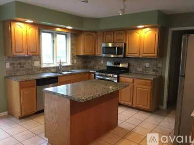 Main picture of 122 Guygrace Ln