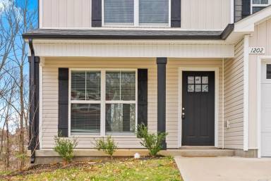 Main picture of 1202 Cottonwood Dr