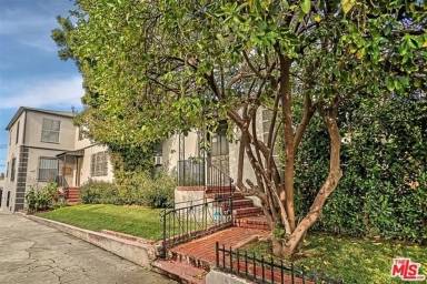 Main picture of 115 N Catalina St