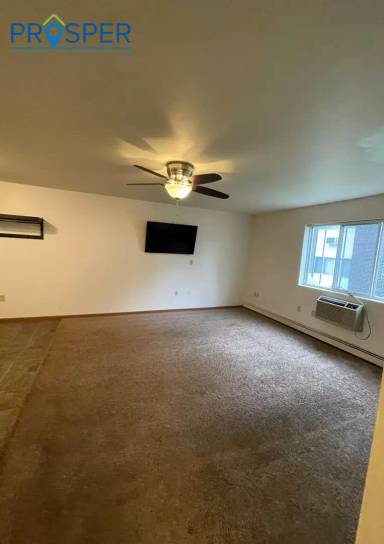 Main picture of 1211 S Dewey St