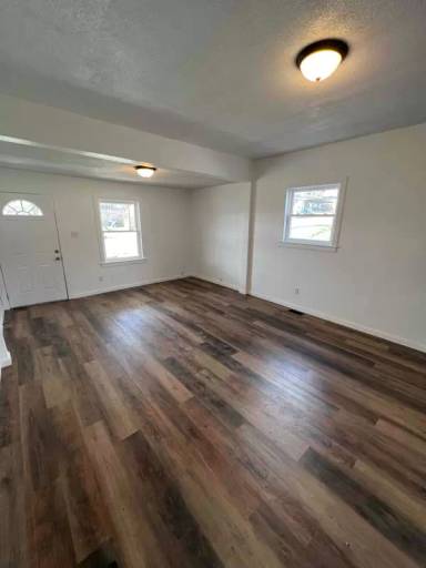 Main picture of 499 W 44th St