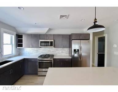 Main picture of 24 Tower St