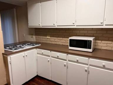 Main picture of 35 Whitney Ave N