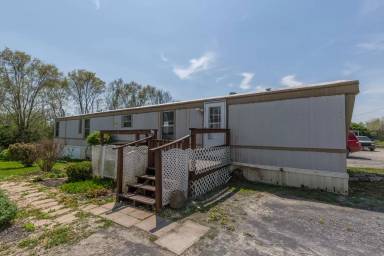 Main picture of 90 Fabric Dr