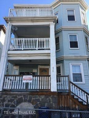 Main picture of 828 Washington St