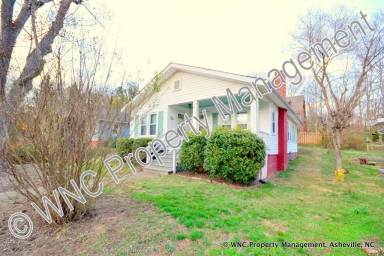 Main picture of 9 Lee Ave
