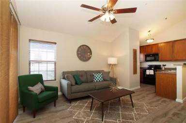 Main picture of 12302 Spring Creek Ln