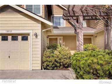 Main picture of 16016 NE 93rd Way