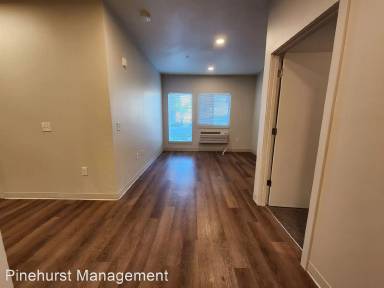 Main picture of 335 W 11th Ave