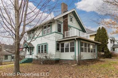 Main picture of 398 Forest Dr SE