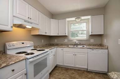 Main picture of 1075 Parkridge Ct