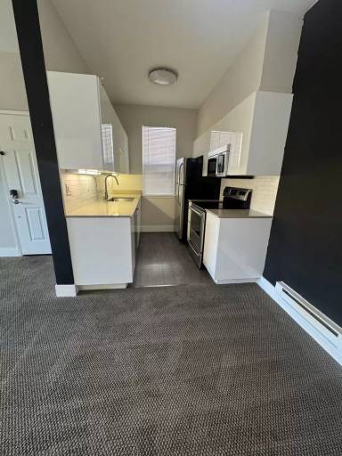 Main picture of 69 Shoreline Ct