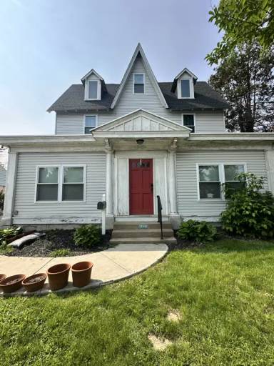 Main picture of 219 W Chester Pike