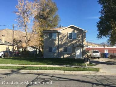 Main picture of 1010 N Victoria Way