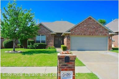 Main picture of 9029 NW 79th Ter