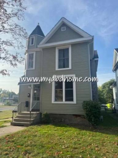 Main picture of 1201 Huestis Ave