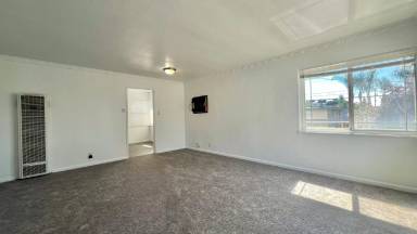 Main picture of 4350 Fleming Ave