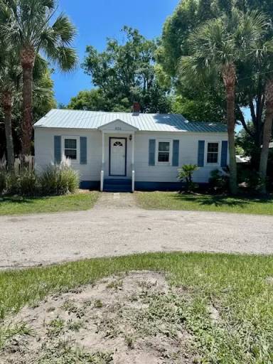Main picture of 404 Ashantilly Ave
