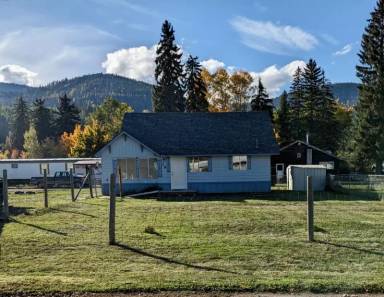 Main picture of 38 Forest Ave