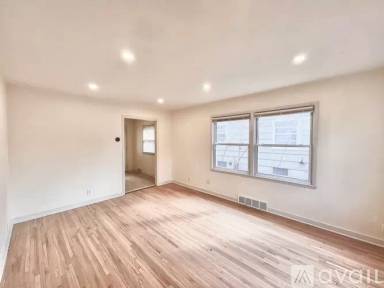 Main picture of 4011 Garfield Ave