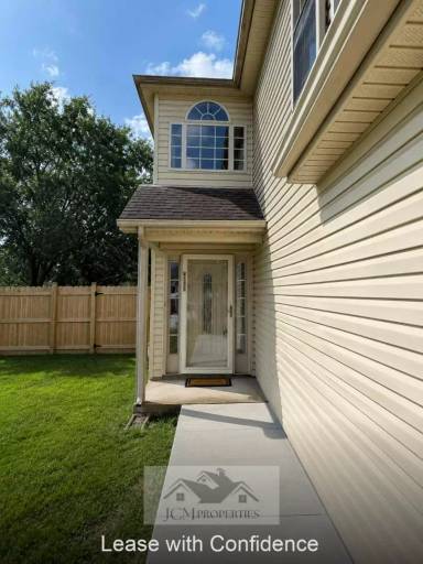 Main picture of 2000 Willis Dr