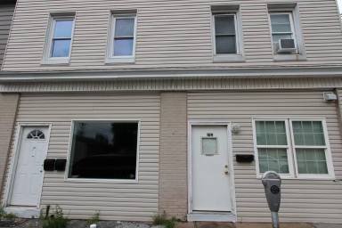 Main picture of 113 W Blaine St