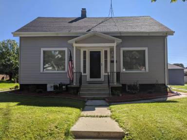 Main picture of 2515 S 7th St