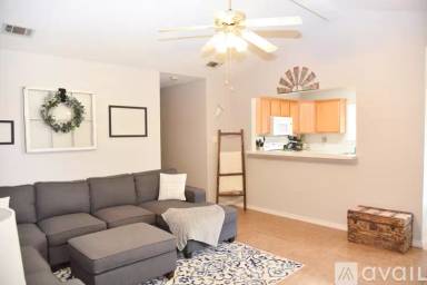 Main picture of 3817 Oldenburg Ln