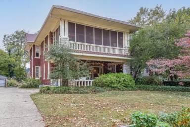 Main picture of 539 Stonewall St