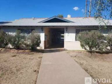Main picture of 3518 E Montecito Ave