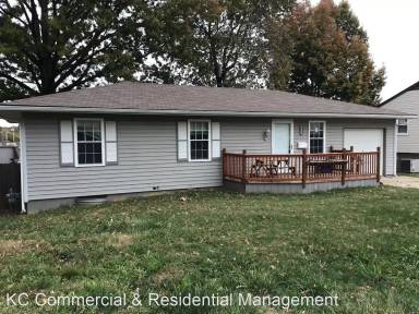 Main picture of 3913 S Lynn St