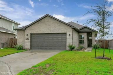 Main picture of 23011 Bright Light Ln