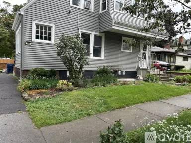 Main picture of 288 Ross Park