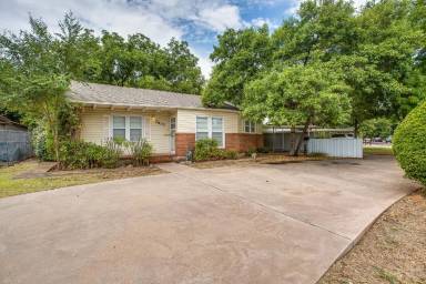Main picture of 2805 27th St