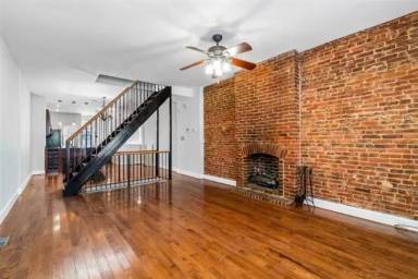 Main picture of 3505 Bank St