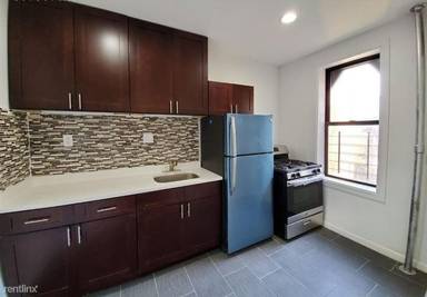 Main picture of 1175 Fulton Ave