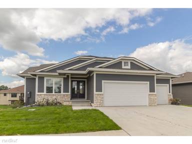 Main picture of 7016 Lincoln Cir