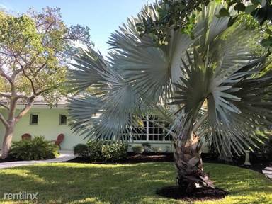 Main picture of 208 Beverly Dr