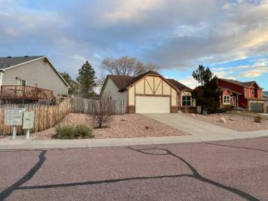 Main picture of 8335 Snapdragon Dr