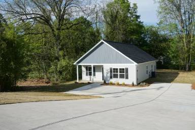 Main picture of 3916 Freedom Dr