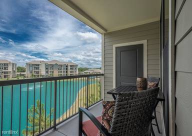 Main picture of 5907 Latvia Ct