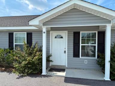Main picture of 145 Pineview Rd