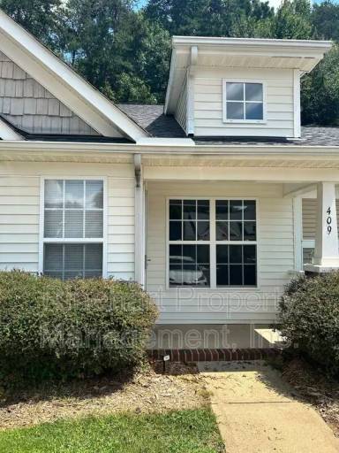 Main picture of 409 Lexie Ln