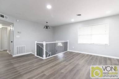 Main picture of 2500 Rolling View Dr SE