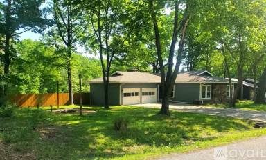 Main picture of 3 Lulworth Ln